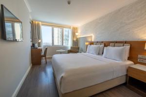 Deluxe King Room - Free Spa Access room in Dedeman Istanbul