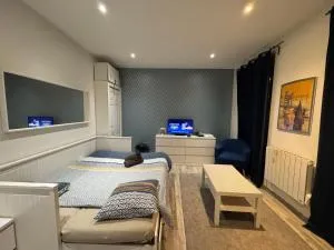 APPARTEMENT PROCHE CENTRE VILLE, GARE ET AUTOROUTE - Le Mée-sur-Seine