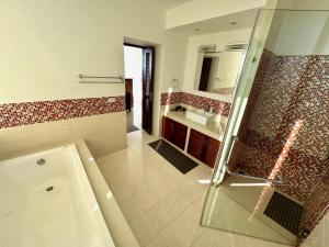 The Carma - stylish and luxury sea view pool villa