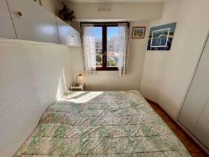 Appartement T2 climatisé à Cavalaire, parking privé, proche centre et plages, balcon au calme - FR-1-226B-110