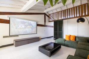 Industrial Loft - Garage-Netflix-wifi