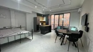 City Center Apartment - Verkhniy Shinkovit