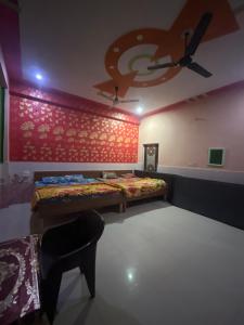 Radha ballabh dham - Penziony, Vrindavan
