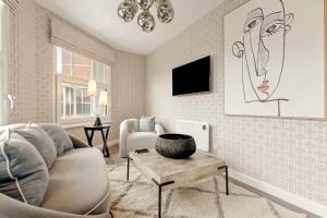 The Emmeline at Signature Suites