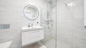 Perłowa Przystań, Sun & Snow