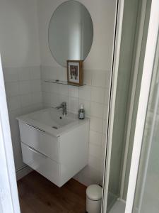 Appartements Studio 2 Chartres gare et Colisee a 100 m : Appartement 1 Chambre