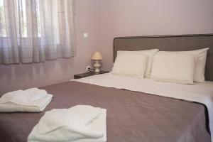 SundayMar Stone House