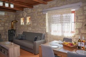 SundayMar Stone House