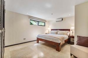 Cozy Apartment with Pool