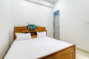 Hotel O Shri Krishna Banquet Hall