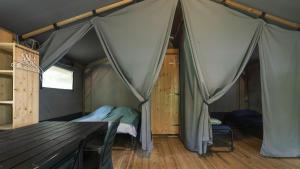 Campings Camping RCN Les Collines de Castellane : photos des chambres