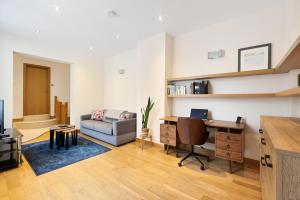 Central 2Bed Loft by Regents Park with Workspaces