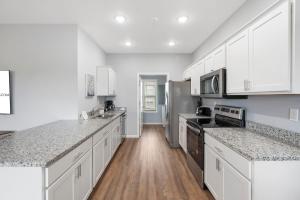 Pvt Hot Tub, Stonebridge Golf Course On Site, Ozark Views, Near Silver Dollar City w Free Tickets!