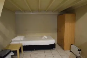 Room in Apartment - Condo Gardens Leuven - Student Flat Semiduplex - 奥德海文利