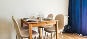 KOMM - Panoramablick - Balkon - Küche - Parkplatz