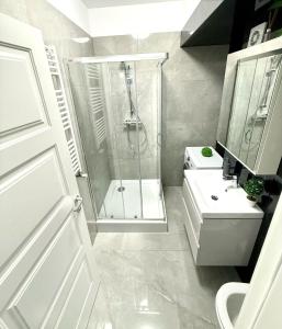 Sky View - Free parking