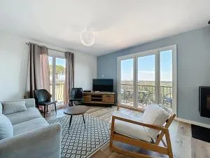 3160-Maison avec piscine avec 8 couchages - Brouilla