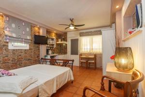 Kamaritis Villa, Private Studio, Mountain View