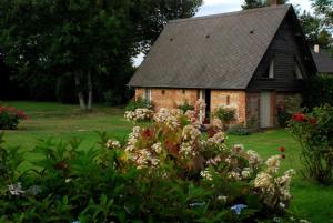 Maisons de vacances Petite maison et grand jardin Wifi Mer a 20 minutes : photos des chambres