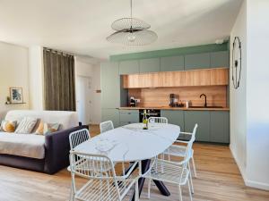 Appartements Le Lumineux - 2 ch - 2 sdb - 6 pers - Tout confort - Proche Bioparc : photos des chambres