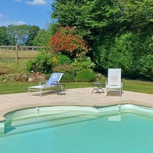 Maisons de vacances La Commanderie, PISCINE - SAUNA, 6 pers : photos des chambres
