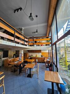 Traveler Hostel