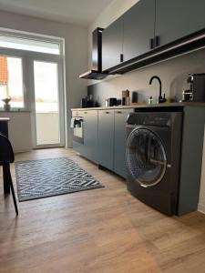 Apartment 2 Chic Chamber