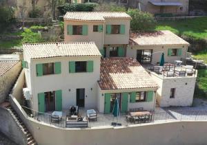 Maisons de vacances Maison Familiale a Esparron-de-Verdon avec Terrasse Privee : photos des chambres