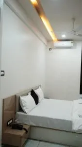 Hotel Kailash Inn - Rājpīpla