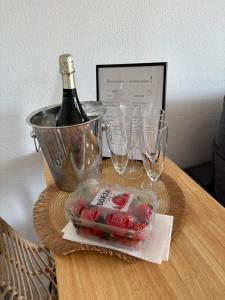 Apartamento con piscina y parking privado