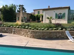 Charming 3-bedroom villa in Abruzzo with WiFi and AC - Farindola