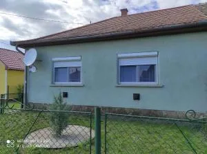 Holiday home in Balatonfenyves 18410 - 鲍洛通费尼韦什