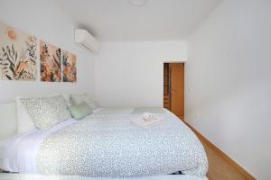 Sunny Terrace T1 Lisbon