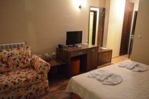 Семеен хотел Звезда