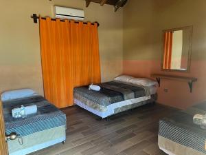 Bahía Caimán , Río dulce