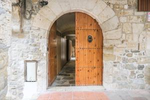 Can Cintet 2-1,Nuevo Apartamento Moderno en Besalú