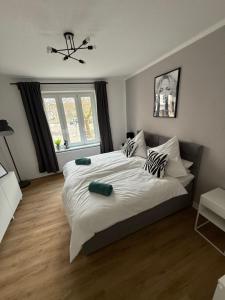 Apartment 2 Chic Chamber