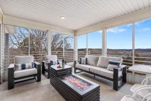 Lake View Condo-Firepit Table-Table Rock Access-Free Attraction Tickets