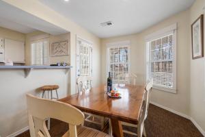 Lake View Condo-Firepit Table-Table Rock Access-Free Attraction Tickets