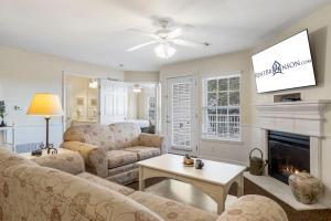 Expansive Condo-Table Rock Access-2 Kitchens-Free Daily Tickets