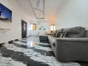 Empress White House Accra - Nopendaw