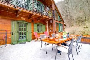 Kuća za odmor uz rijeku Slapnica, u Parku prirode Žumberak, finska sauna i jacuzzi - Slavetić