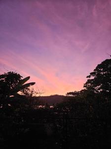 New House w Pool close to beach!