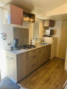 Campings Mobilhome 228 proche du Lac , Tv , clim ect Camping : photos des chambres