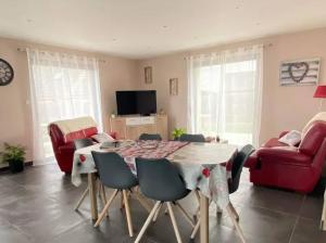 Maisons de vacances Maison confortable a Coltines 80 m² avec jardin spacieux : photos des chambres