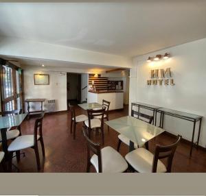 Hotel Mayo - 25 de mayo 1265 - ciudad de Mendoza - Capital