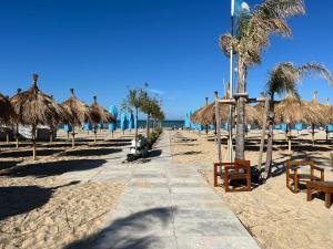 PROMO INIZIO ANNO, Eleganza in Centro Città, Mare e Parcheggio a Due Passi