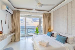 Luxury Beachfront Stay - Sheki Sands