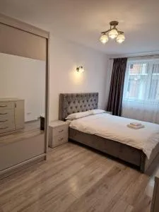 Zlata Quiet London Residence - Botoşani
