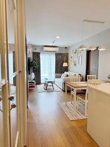 Bright Large room 2B2B 73sqm -Astra Sky River Rooftop Pool